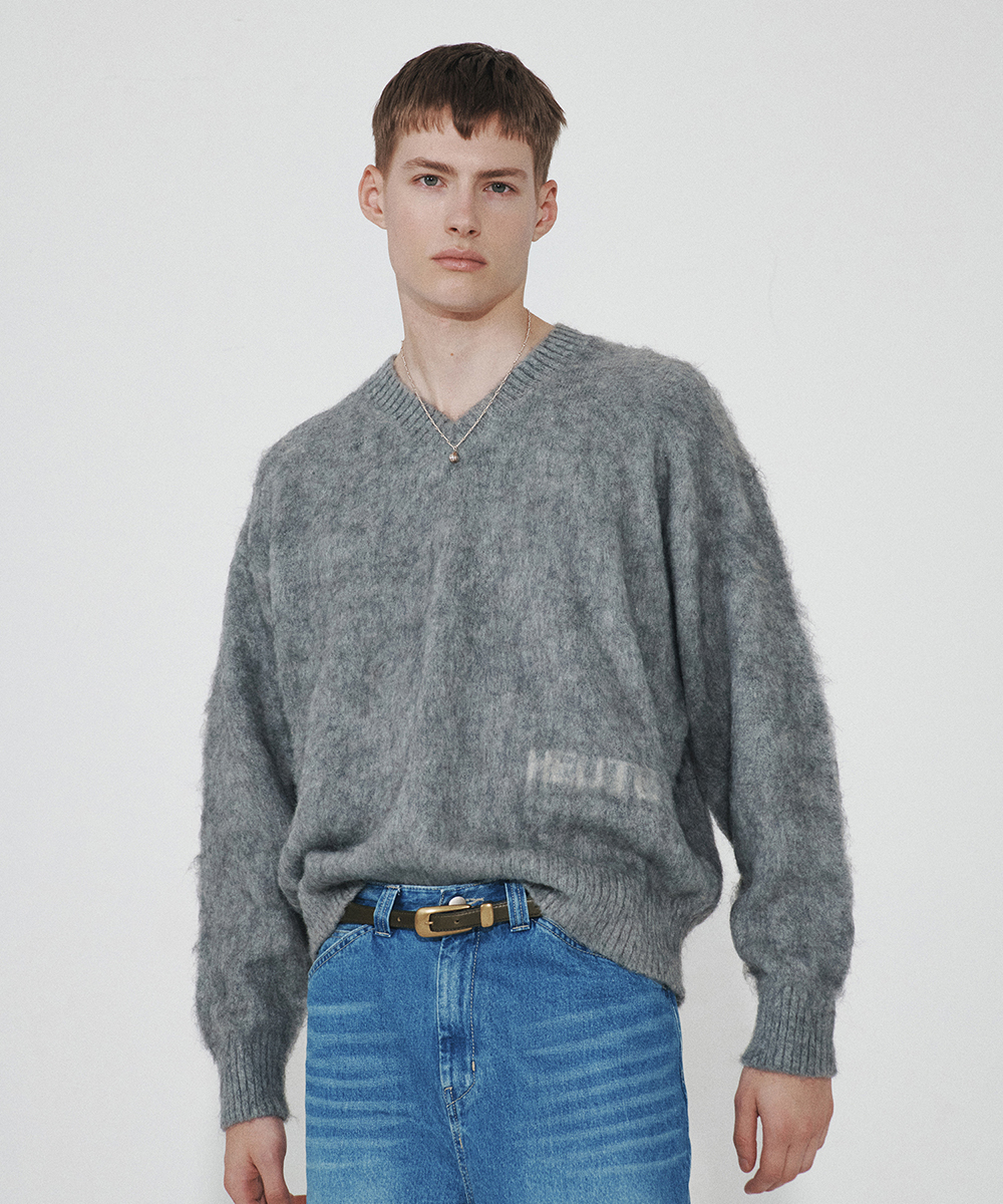 MUSINSA公式 | HEUTE HET MOHAIR V NECK KNIT (CHARCOAL)